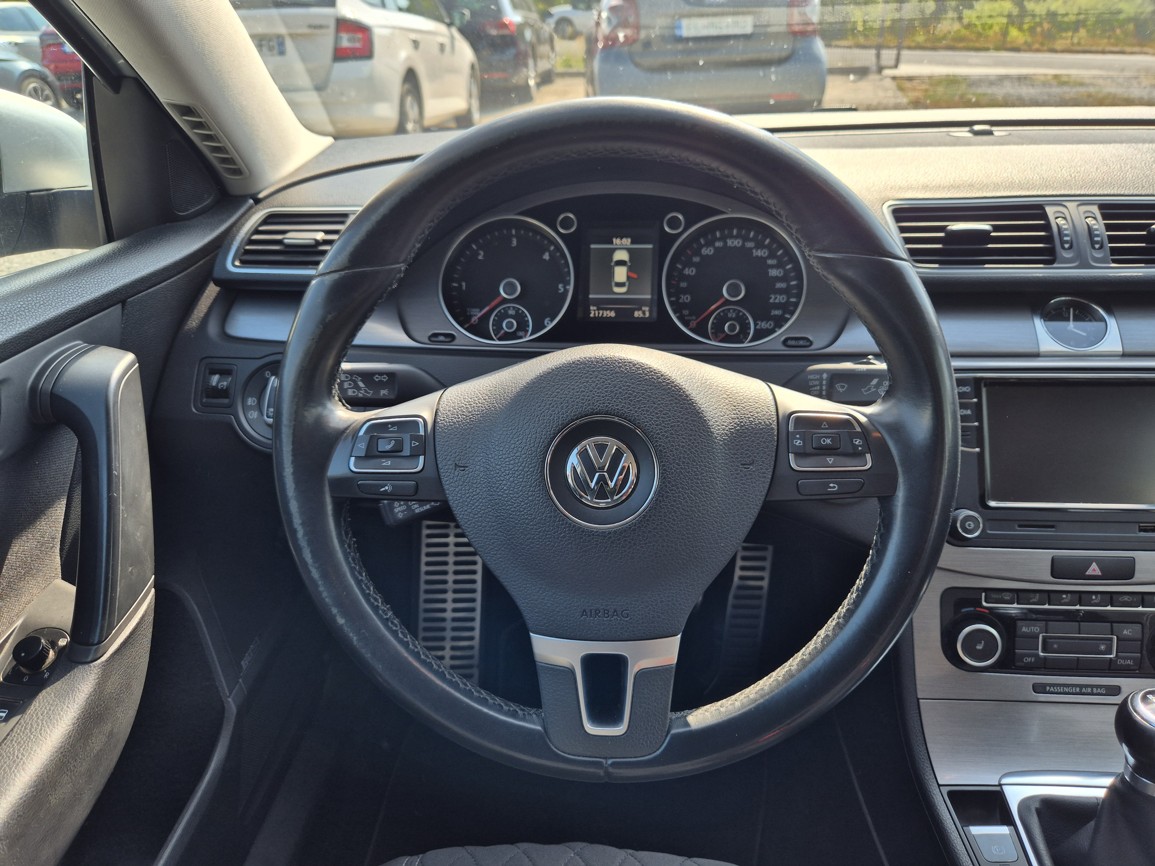 Volkswagen Passat 2.0 TDi 103 KW R-Line