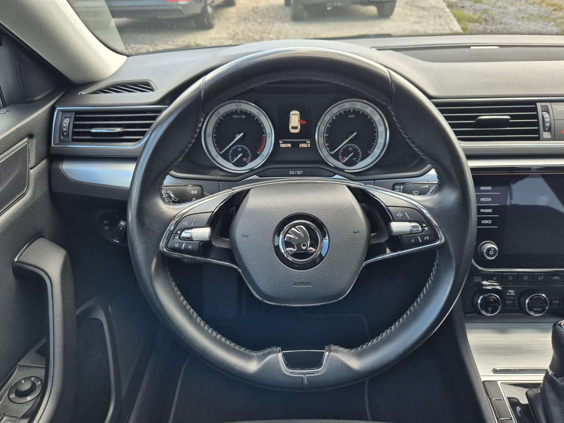 Škoda Superb Combi 2.0 TDi DSG 147 kW DSG Ambition