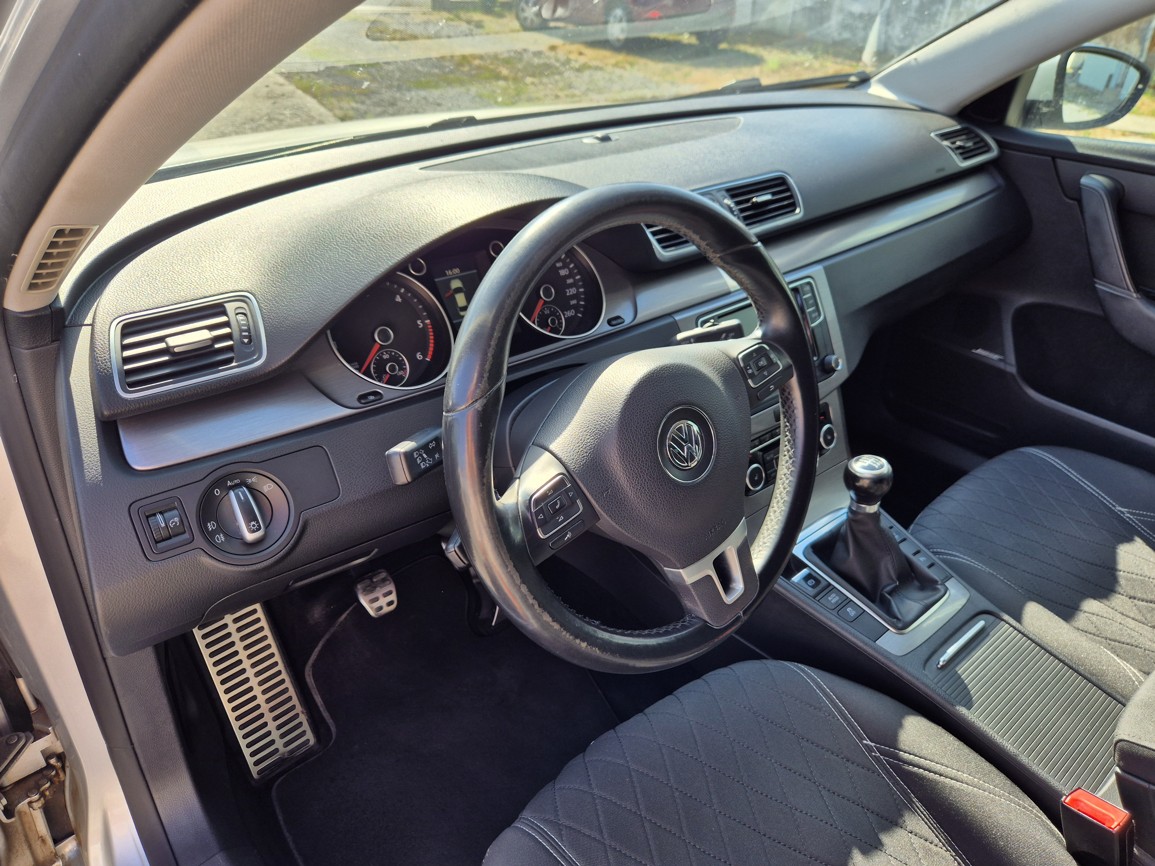 Volkswagen Passat 2.0 TDi 103 KW R-Line