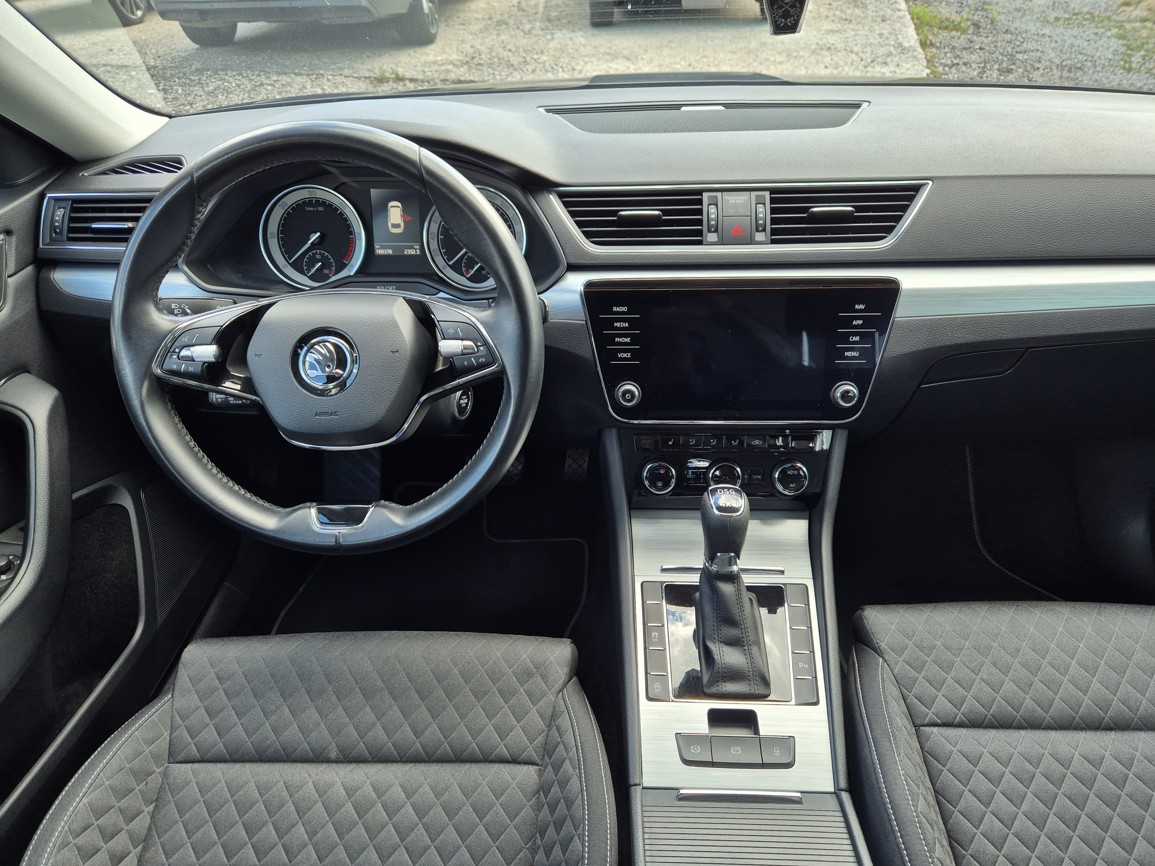 Škoda Superb Combi 2.0 TDi DSG 147 kW DSG Ambition