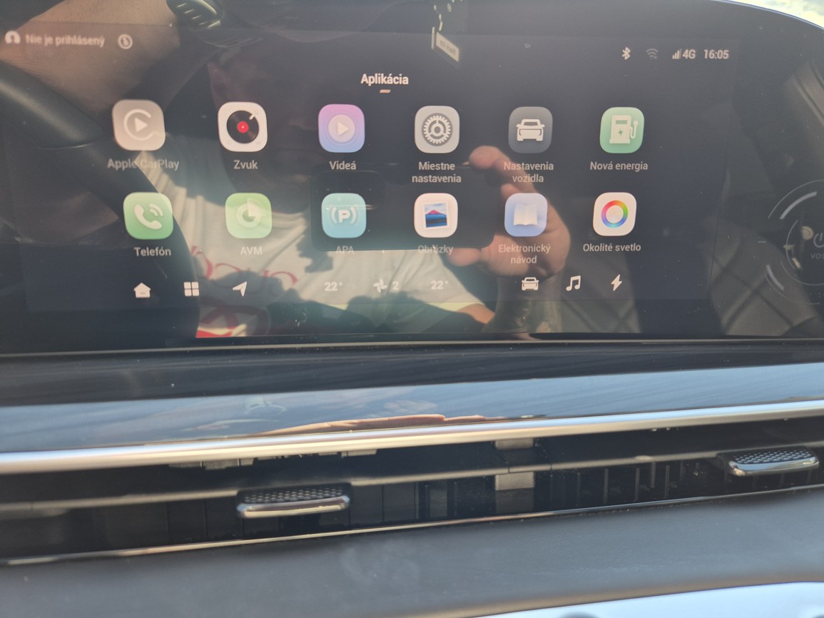 Omoda 9 SHS 9 PHEV [AWD] Premium - Obsidian Jade & Matt blac