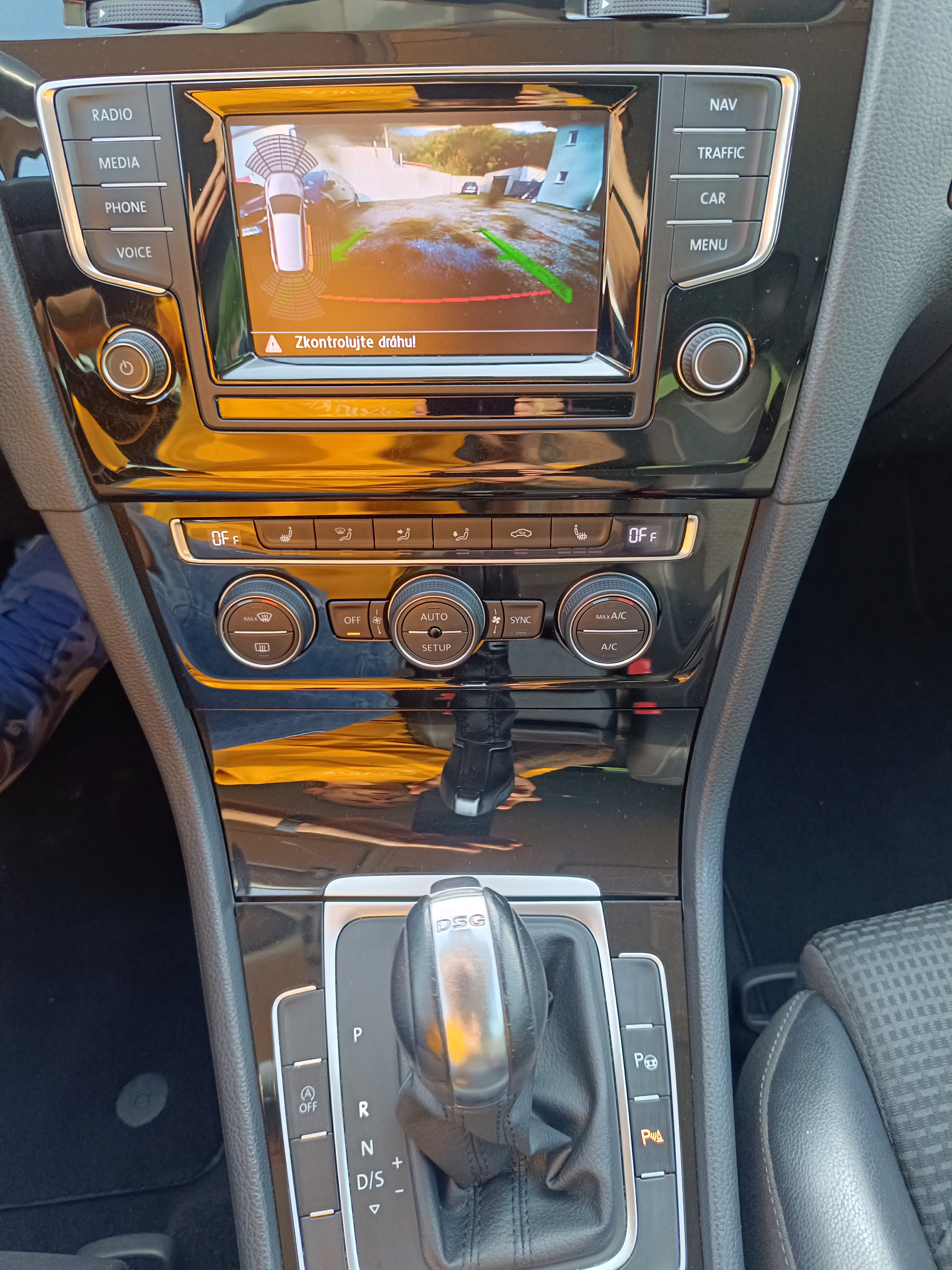 VW Golf Variant 2,0 TDi 110 kW DSG Highline