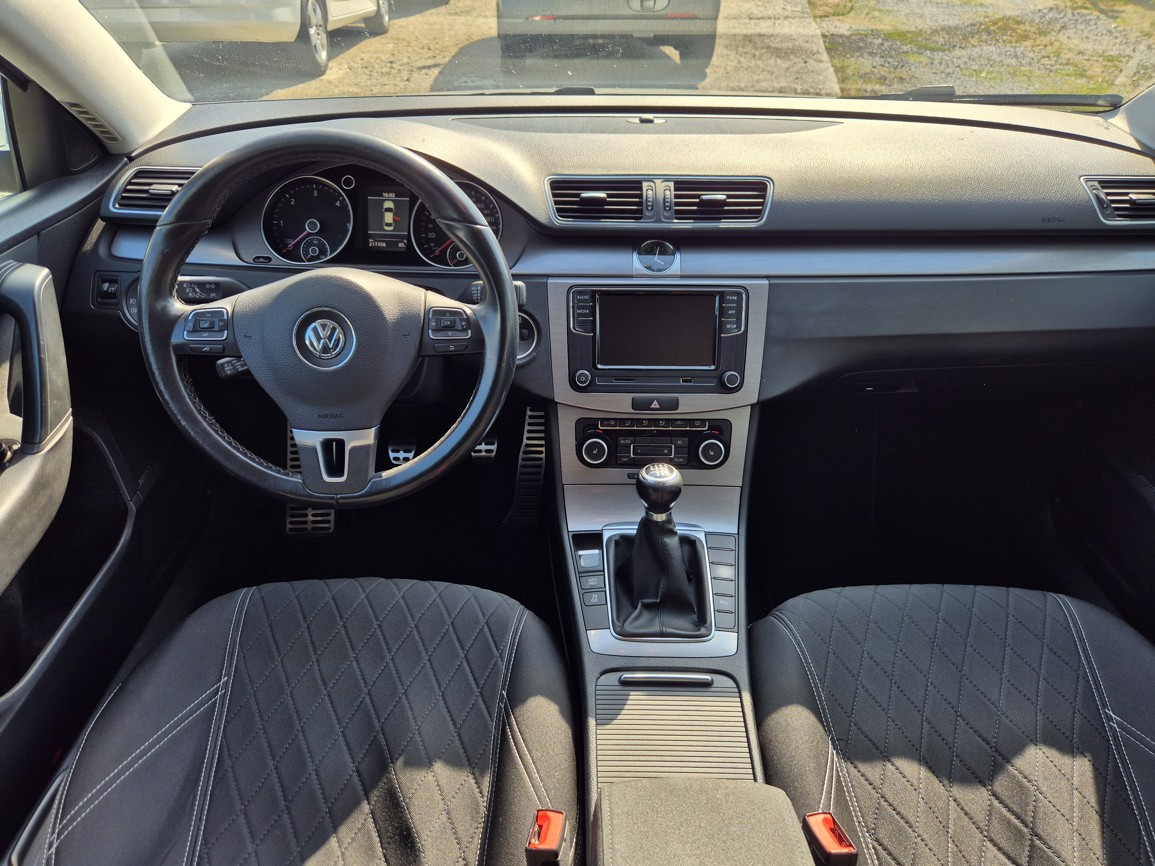 Volkswagen Passat 2.0 TDi 103 KW R-Line