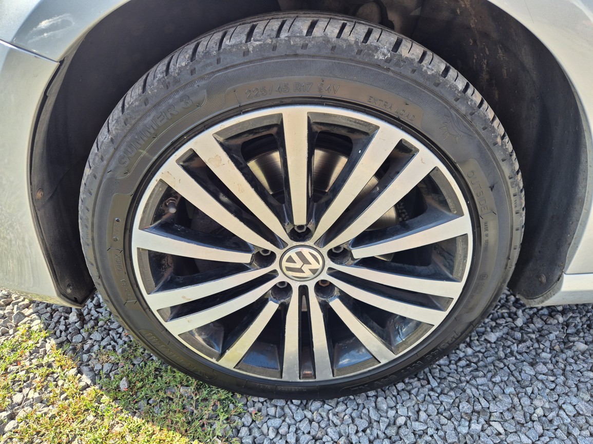 Volkswagen Passat 2.0 TDi 103 KW R-Line